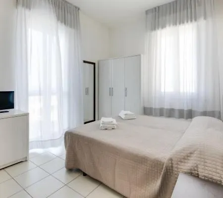 Family Garden Hotell 3*